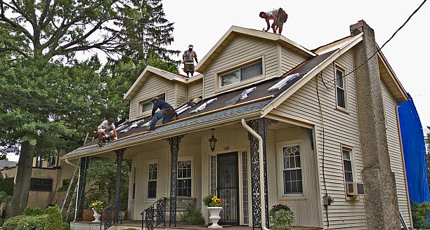 Best Local Roofing Companies  in Raymond, WI